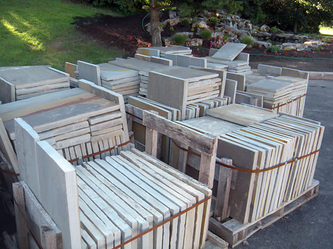 typical bluestone pallets